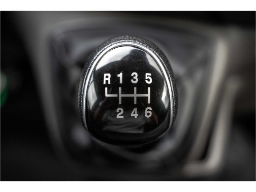 Ford Transit Custom L1H1 | 3-Zits | 130 PK | Camera | Cruise | PDC | Airco | Trekhaak ActivLease financial lease