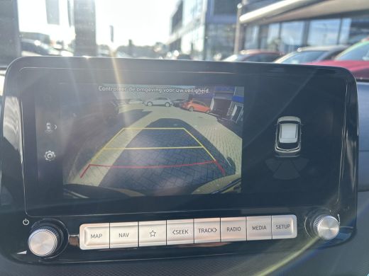 Hyundai Kona EV Fashion 64 kWh | 3 fase | Navigatie | Stoelverwarming | Apple carplay | Rijklaarprijs! | ActivLease financial lease