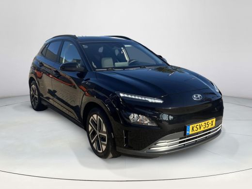 Hyundai Kona EV Fashion 64 kWh | 3 fase | Navigatie | Stoelverwarming | Apple carplay | Rijklaarprijs! | ActivLease financial lease