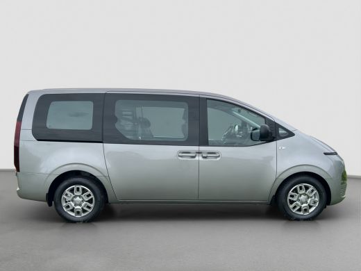 Hyundai Staria 2.2 Dubbele Cabine 6 pers Aut. Camera | 6 pers Dubbele cabine | 2 schuifdeuren | Carplay | Trekha... ActivLease financial lease