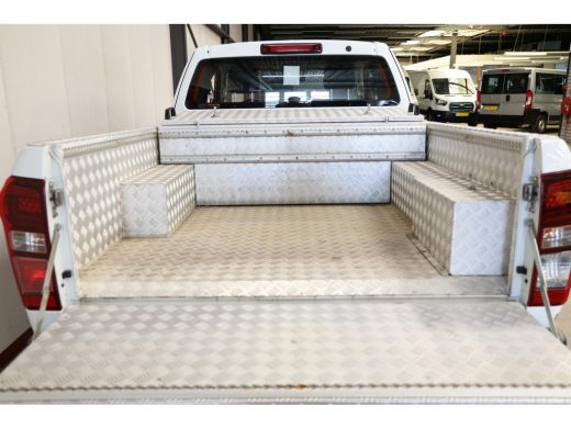 Isuzu D-Max 1.9 Extended Cab 3500KG TREKHAAK EURO 6 ActivLease financial lease