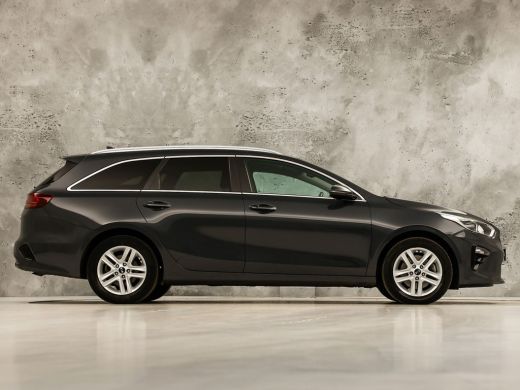 Kia Ceed 1.5 T-GDi DynamicPlusLine 160Pk Automaat (APPLE CARPLAY, GROOT NAVI, STUUR/STOELVERWARMING, SPORT... ActivLease financial lease