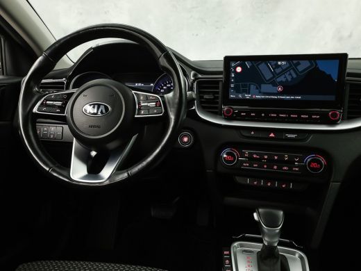 Kia Ceed 1.5 T-GDi DynamicPlusLine 160Pk Automaat (APPLE CARPLAY, GROOT NAVI, STUUR/STOELVERWARMING, SPORT... ActivLease financial lease