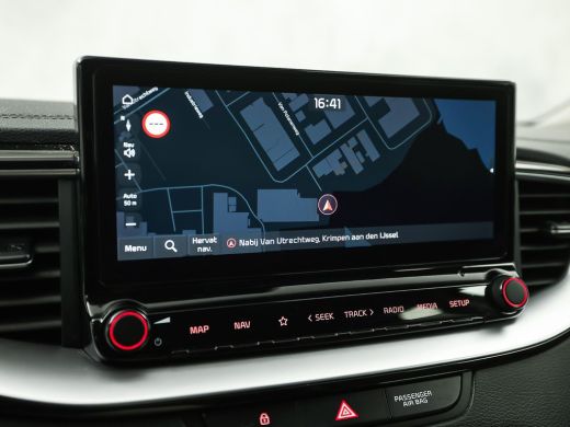 Kia Ceed 1.5 T-GDi DynamicPlusLine 160Pk Automaat (APPLE CARPLAY, GROOT NAVI, STUUR/STOELVERWARMING, SPORT... ActivLease financial lease