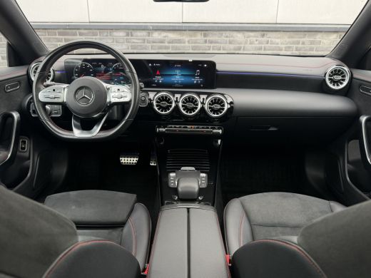 Mercedes-Benz CLA Shooting Brake 250 e AMG Line | Panoramadak | Elek. Trekhaak | Sfeerverlichting | Widescreen | Ca... ActivLease financial lease