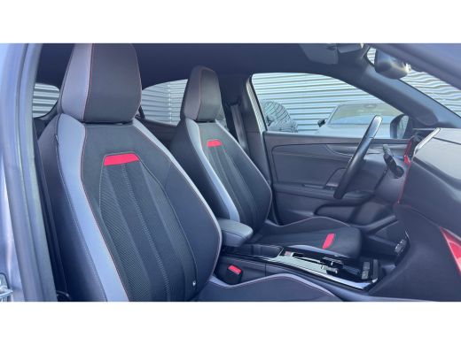 Opel Mokka-e 50KWH 136PK GS-LINE AUTOMAAT SOH 97% / NAVI / LEDER / CLIMA / LED / PDC / 17" LMV / CAMERA / WINT... ActivLease financial lease