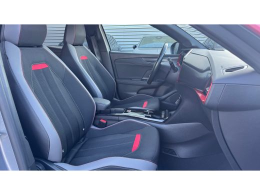 Opel Mokka-e 50KWH 136PK GS-LINE AUTOMAAT SOH 97% / NAVI / LEDER / CLIMA / LED / PDC / 17" LMV / CAMERA / WINT... ActivLease financial lease