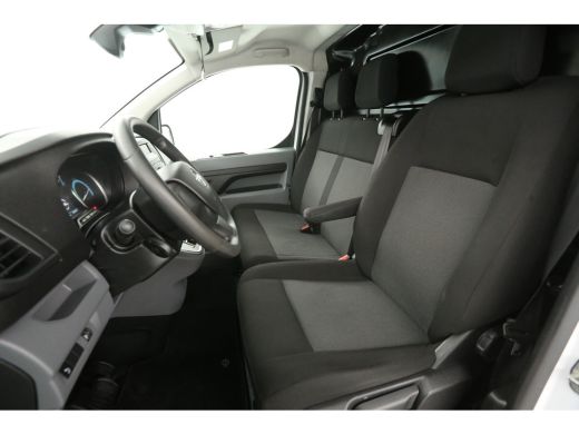 Opel Vivaro-e L3H1 75 kWh Long Range | Snelladen | SOH 91% | Airco | Cruise | 3 Zits | Parkeersens. ActivLease financial lease