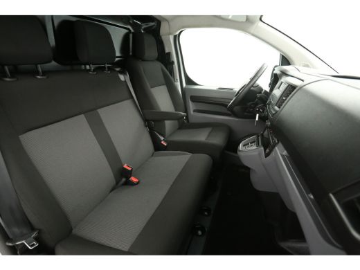 Opel Vivaro-e L3H1 75 kWh Long Range | Snelladen | SOH 91% | Airco | Cruise | 3 Zits | Parkeersens. ActivLease financial lease