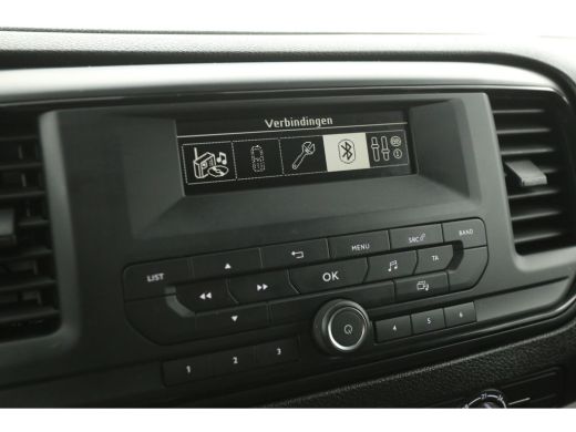 Opel Vivaro-e L3H1 75 kWh Long Range | Snelladen | SOH 91% | Airco | Cruise | 3 Zits | Parkeersens. ActivLease financial lease