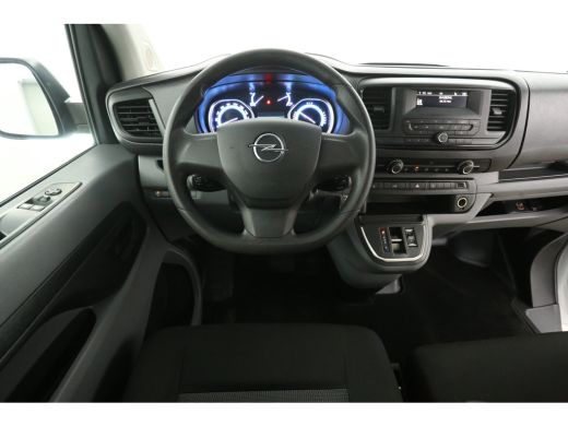 Opel Vivaro-e L3H1 75 kWh Long Range | Snelladen | SOH 91% | Airco | Cruise | 3 Zits | Parkeersens. ActivLease financial lease