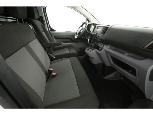 Opel Vivaro-e L3H1 75 kWh Long Range | Snelladen | SOH 91% | Airco | Cruise | 3 Zits | Parkeersens. ActivLease financial lease