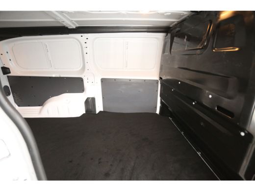 Opel Vivaro-e L3H1 75 kWh Long Range | Snelladen | SOH 91% | Airco | Cruise | 3 Zits | Parkeersens. ActivLease financial lease