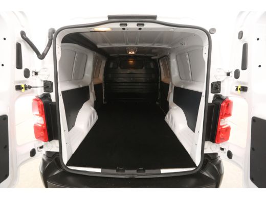 Opel Vivaro-e L3H1 75 kWh Long Range | Snelladen | SOH 91% | Airco | Cruise | 3 Zits | Parkeersens. ActivLease financial lease