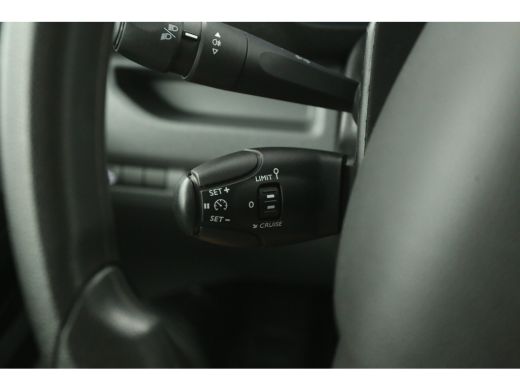 Opel Vivaro-e 75 kWh L3H1 Long Range | Snelladen | SOH 94% | Airco | Cruise | 3 Zits | Parkeersens. ActivLease financial lease