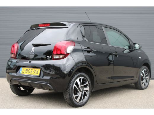 Peugeot 108 1.0 e-VTi Allure | Navi by app | Camera | Climate control | All season | Extra geinte ramen | Lic... ActivLease financial lease