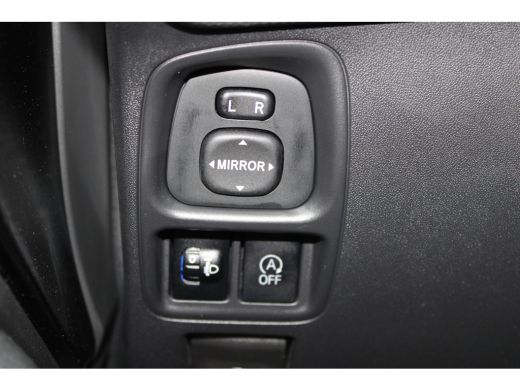 Peugeot 108 1.0 e-VTi Allure | Navi by app | Camera | Climate control | All season | Extra geinte ramen | Lic... ActivLease financial lease
