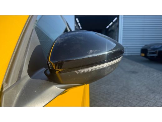 Peugeot 208 1.2 PURETECH 100PK GT PACK / NAVI / LEDER / CLIMA / PDC / 17" LMV / CAMERA / KEYLESS / APPLE CARP... ActivLease financial lease