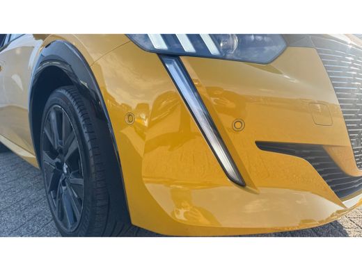 Peugeot 208 1.2 PURETECH 100PK GT PACK / NAVI / LEDER / CLIMA / PDC / 17" LMV / CAMERA / KEYLESS / APPLE CARP... ActivLease financial lease
