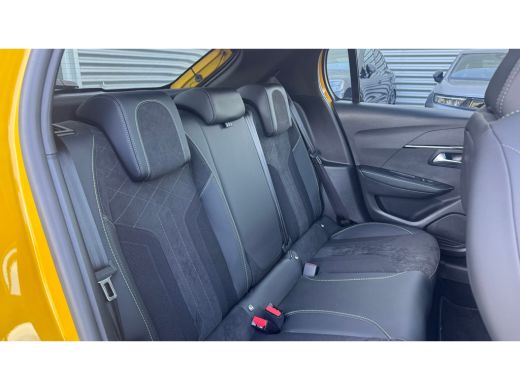Peugeot 208 1.2 PURETECH 100PK GT PACK / NAVI / LEDER / CLIMA / PDC / 17" LMV / CAMERA / KEYLESS / APPLE CARP... ActivLease financial lease