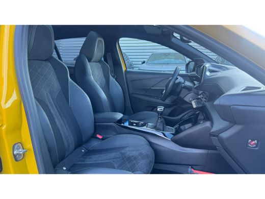 Peugeot 208 1.2 PURETECH 100PK GT PACK / NAVI / LEDER / CLIMA / PDC / 17" LMV / CAMERA / KEYLESS / APPLE CARP... ActivLease financial lease