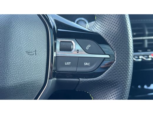 Peugeot 208 1.2 PURETECH 100PK GT PACK / NAVI / LEDER / CLIMA / PDC / 17" LMV / CAMERA / KEYLESS / APPLE CARP... ActivLease financial lease