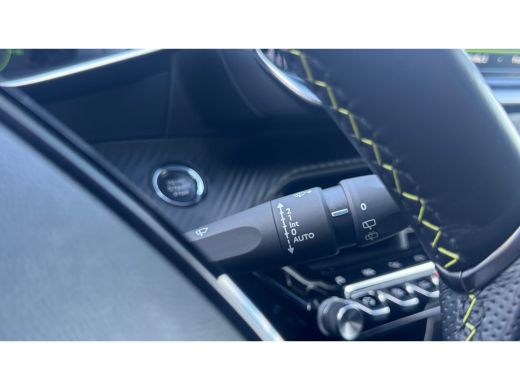 Peugeot 208 1.2 PURETECH 100PK GT PACK / NAVI / LEDER / CLIMA / PDC / 17" LMV / CAMERA / KEYLESS / APPLE CARP... ActivLease financial lease