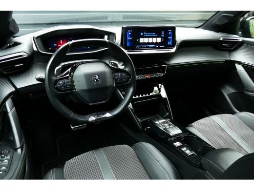 Peugeot 208 1.2 PureTech GT / CAMERA / STOELVERWARMING / FULL-LED / 17"LMV / NAVI / CLIMA / PDC / BLUETOOTH /... ActivLease financial lease