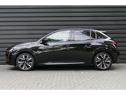 Peugeot 208 1.2 PureTech GT / CAMERA / STOELVERWARMING / FULL-LED / 17"LMV / NAVI / CLIMA / PDC / BLUETOOTH /... ActivLease financial lease