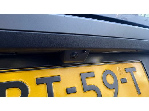 Peugeot 3008 1.2 HYBRID 145PK ALLURE AUTOMAAT / NAVI / LEDER / CLIMA / FULL-LED / 19" LMV / KEYLESS / CAMERA /... ActivLease financial lease
