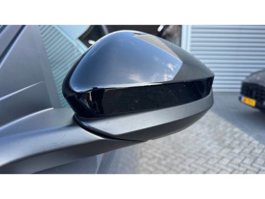 Peugeot 3008 1.2 HYBRID 145PK ALLURE AUTOMAAT / NAVI / LEDER / CLIMA / FULL-LED / 19" LMV / KEYLESS / CAMERA /... ActivLease financial lease