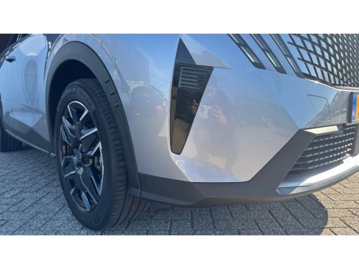 Peugeot 3008 1.2 HYBRID 145PK ALLURE AUTOMAAT / NAVI / LEDER / CLIMA / FULL-LED / 19" LMV / KEYLESS / CAMERA /... ActivLease financial lease