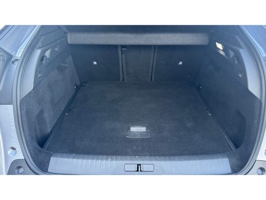 Peugeot 3008 1.2 HYBRID 145PK ALLURE AUTOMAAT / NAVI / LEDER / CLIMA / FULL-LED / 19" LMV / KEYLESS / CAMERA /... ActivLease financial lease