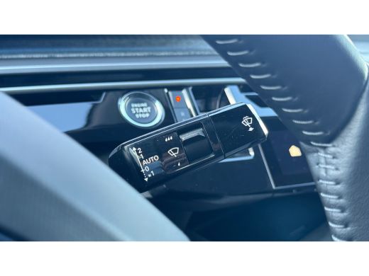 Peugeot 3008 1.2 HYBRID 145PK ALLURE AUTOMAAT / NAVI / LEDER / CLIMA / FULL-LED / 19" LMV / KEYLESS / CAMERA /... ActivLease financial lease