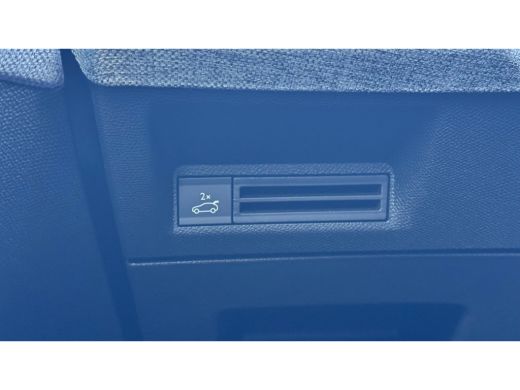 Peugeot 3008 1.2 HYBRID 145PK GT AUTOMAAT / NAVI / LEDER / CLIMA / LED / PDC / 19" LMV / ALCANTARA / CAMERA / ... ActivLease financial lease