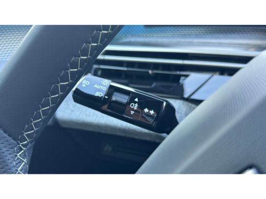 Peugeot 3008 1.2 HYBRID 145PK GT AUTOMAAT / NAVI / LEDER / CLIMA / LED / PDC / 19" LMV / ALCANTARA / CAMERA / ... ActivLease financial lease