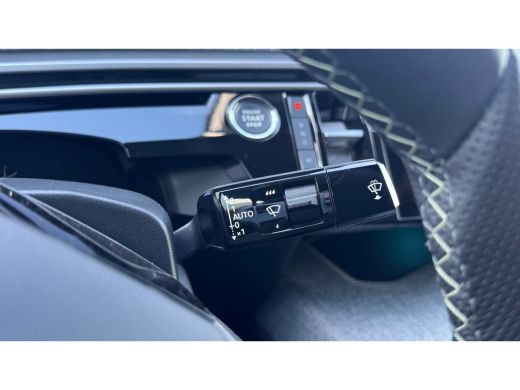 Peugeot 3008 1.2 HYBRID 145PK GT AUTOMAAT / NAVI / LEDER / CLIMA / LED / PDC / 19" LMV / ALCANTARA / CAMERA / ... ActivLease financial lease