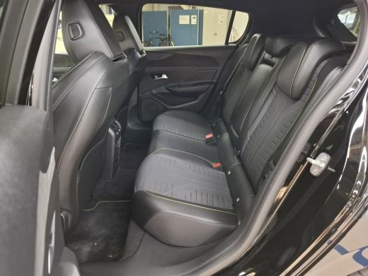 Peugeot 308 GT Hybrid 145 | Driver Sport Pack | Elektrische parkeerrem | Extra getinte achterste zijruiten en... ActivLease financial lease