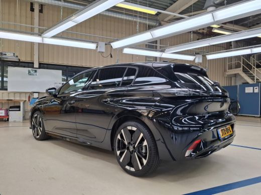 Peugeot 308 GT Hybrid 145 | Driver Sport Pack | Elektrische parkeerrem | Extra getinte achterste zijruiten en... ActivLease financial lease
