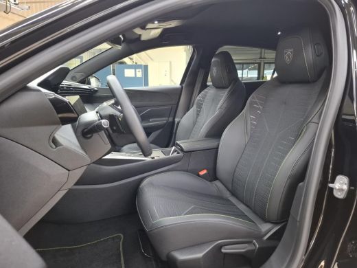 Peugeot 308 GT Hybrid 145 | Driver Sport Pack | Elektrische parkeerrem | Extra getinte achterste zijruiten en... ActivLease financial lease