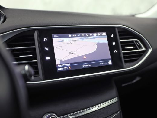 Peugeot 308 SW 1.2 PureTech Allure Sport (VIRTUAL COCKPIT, APPLE CARPLAY, GROOT NAVI, 360 CAMERA, SPORTSTOELE... ActivLease financial lease