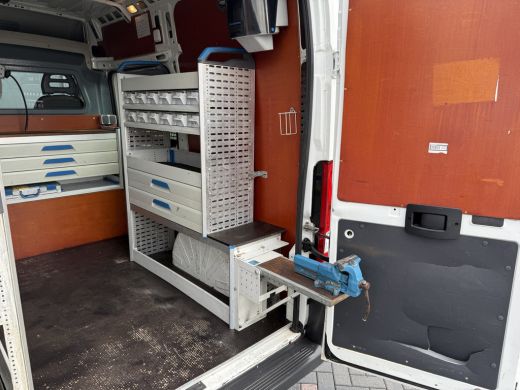 Peugeot Boxer 2.0 HDI 131 PK EURO 6 / L1H2 / SORTIMO INRICHTING / WERKPLAATS / CAMERA / CRUISE / AIRCO / NAVI ActivLease financial lease