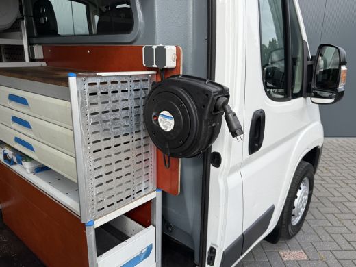 Peugeot Boxer 2.0 HDI 131 PK EURO 6 / L1H2 / SORTIMO INRICHTING / WERKPLAATS / CAMERA / CRUISE / AIRCO / NAVI ActivLease financial lease