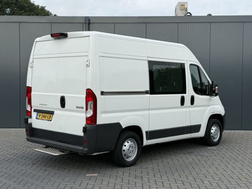 Peugeot Boxer 2.0 HDI 131 PK EURO 6 / L1H2 / SORTIMO INRICHTING / WERKPLAATS / CAMERA / CRUISE / AIRCO / NAVI ActivLease financial lease
