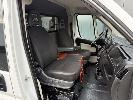 Peugeot Boxer 2.0 HDI 131 PK EURO 6 / L1H2 / SORTIMO INRICHTING / WERKPLAATS / CAMERA / CRUISE / AIRCO / NAVI ActivLease financial lease