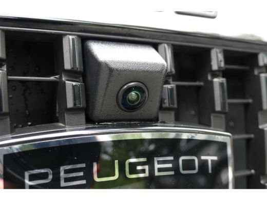 Peugeot e-2008 136PK 50KWH GT / CAMERA V+A / KEYLESS / FULL-LED / 17"LMV /  NAVI / CLIMA / PDC / BLUETOOTH / CRU... ActivLease financial lease
