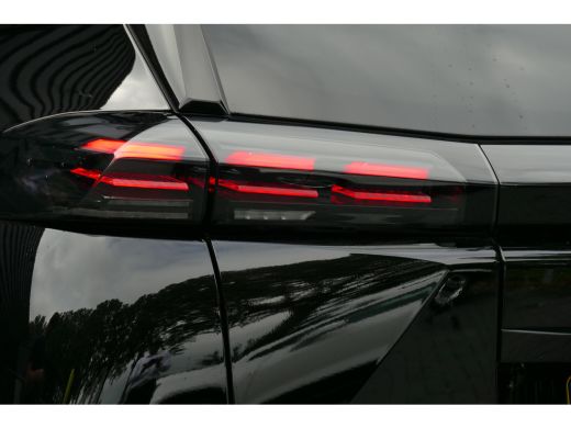 Peugeot e-2008 136PK 50KWH GT / CAMERA V+A / KEYLESS / FULL-LED / 17"LMV /  NAVI / CLIMA / PDC / BLUETOOTH / CRU... ActivLease financial lease
