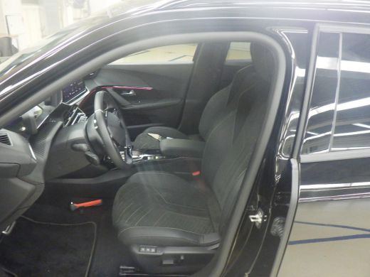 Peugeot e-2008 EV GT Avantage 54 kWh | Fase 3 laden | SOH 98% | Massage | Luxe stoelen | Warmtepomp | Navigatie ... ActivLease financial lease