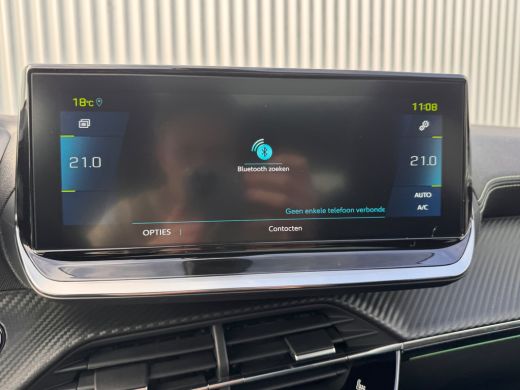 Peugeot e-208 EV GT Pack 50 kWh SOH 97,19% | Alcantara Interieur | Stoelverwarming | Camera | Apple Carplay / A... ActivLease financial lease