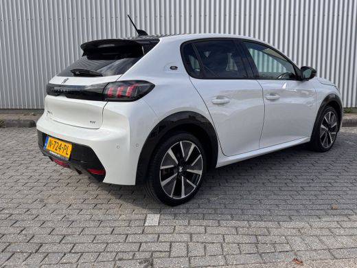 Peugeot e-208 EV GT Pack 50 kWh SOH 97,19% | Alcantara Interieur | Stoelverwarming | Camera | Apple Carplay / A... ActivLease financial lease